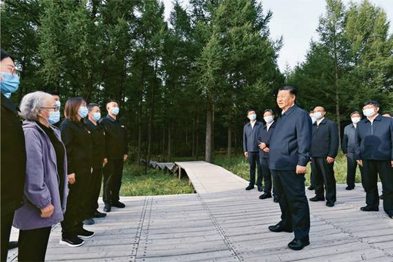 //www.news.cn/politics/leaders/2021-08/31/1127812985_16303942914781n.jpg