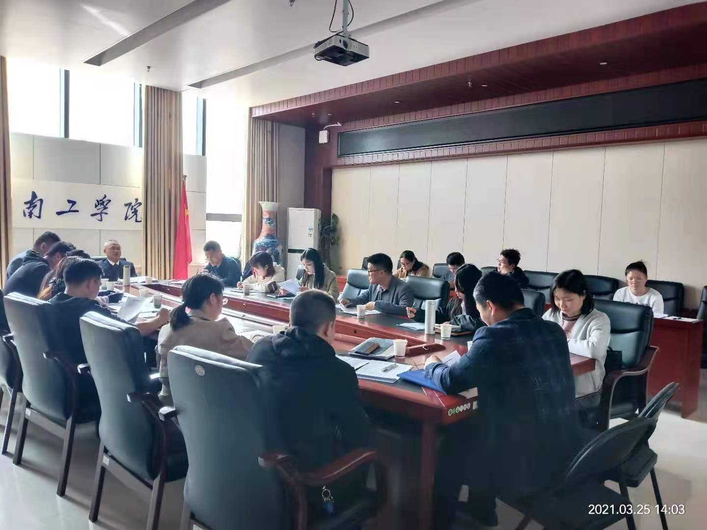 探花系列